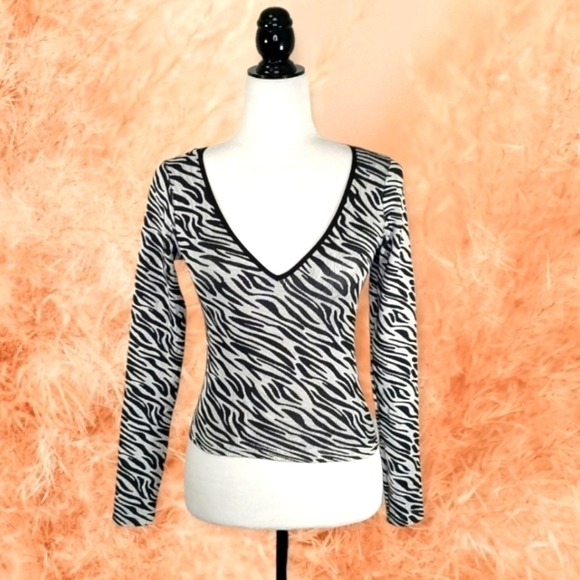 Stradivarius Animal Print Deep V-neck Crop Top - Picture 1 of 5